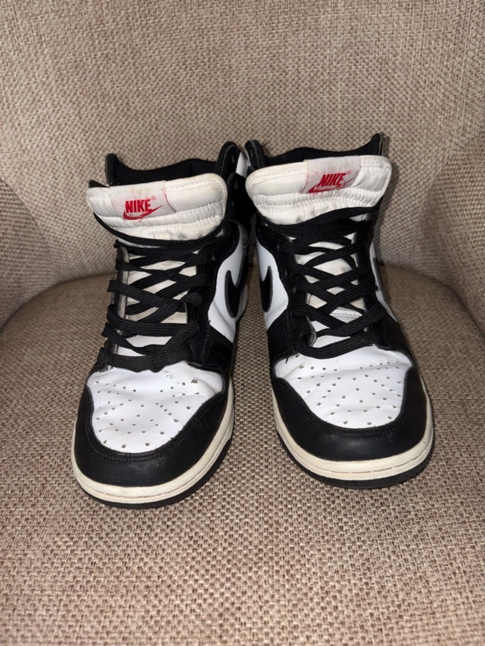 Nike dunk high panda DD1869–103 size 7 black an white retro high top sneakers - Picture 3 of 6